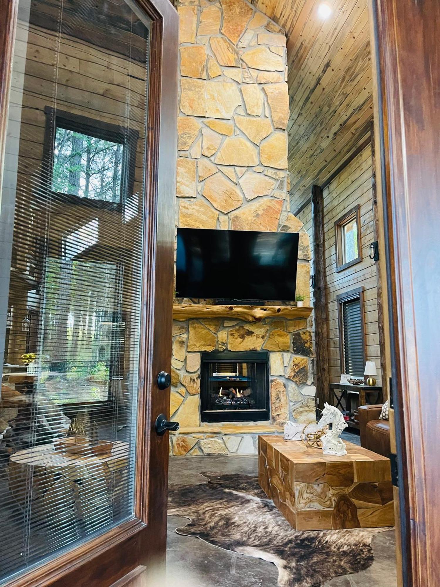 Wolf Creek Luxury Cabin Broken Bow Eksteriør billede